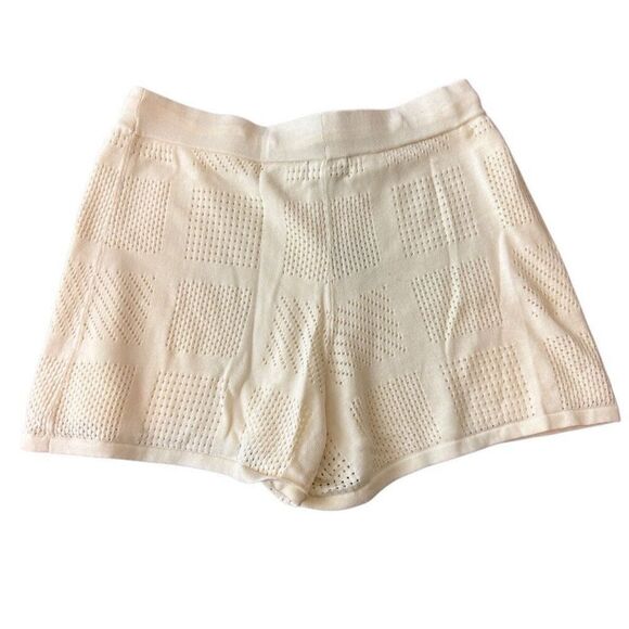 NWT Monrow Crochet Knit Easy Short in Off White- Size M - Picture 1 of 9